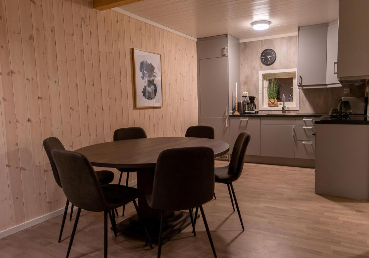 Lofoten Rorbuutleie - Lilleeidet Gravdal  ภายนอก รูปภาพ