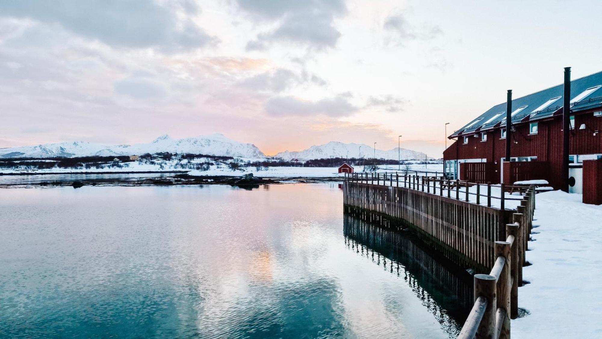 Lofoten Rorbuutleie - Lilleeidet Gravdal  ภายนอก รูปภาพ